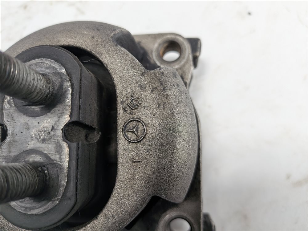 Thumbnail 7: 2015 MERCEDES GL550 (X166) AUTOMATIC TRANSMISSION GEARBOX SUPPORT MOUNT BRACKET