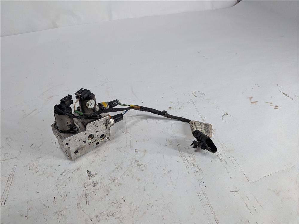 Thumbnail 4: 2015 MERCEDES GL550 (X166) REAR ACTIVE SWAY BAR STABILIZER HYDRAULIC VALVE BLOCK