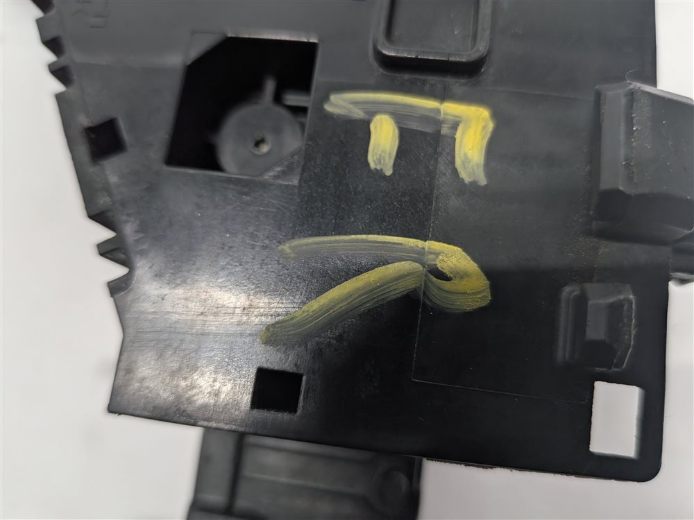 Thumbnail 7: 2015 MERCEDES GL550 (X166) 4.6L BATTERY POWER DISTRIBUTION FUSE BOX RELAY BLOCK