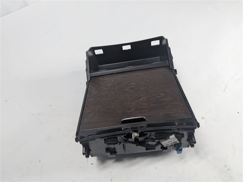 Thumbnail 2: 2015 MERCEDES GL550 (X166) CENTER CONSOLE CUP HOLDER w/ TRIM COVER (Ash Brown)