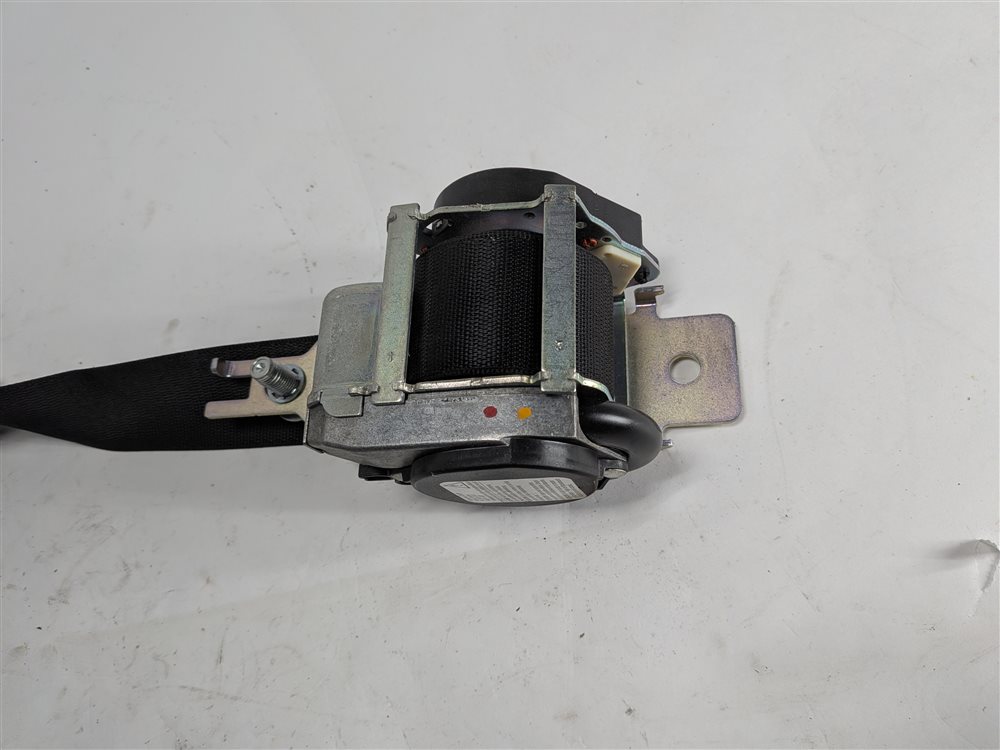 Thumbnail 3: 2015 MERCEDES GL550 (X166) REAR RIGHT 2ND ROW SEAT SEATBELT RETRACTOR (Black)