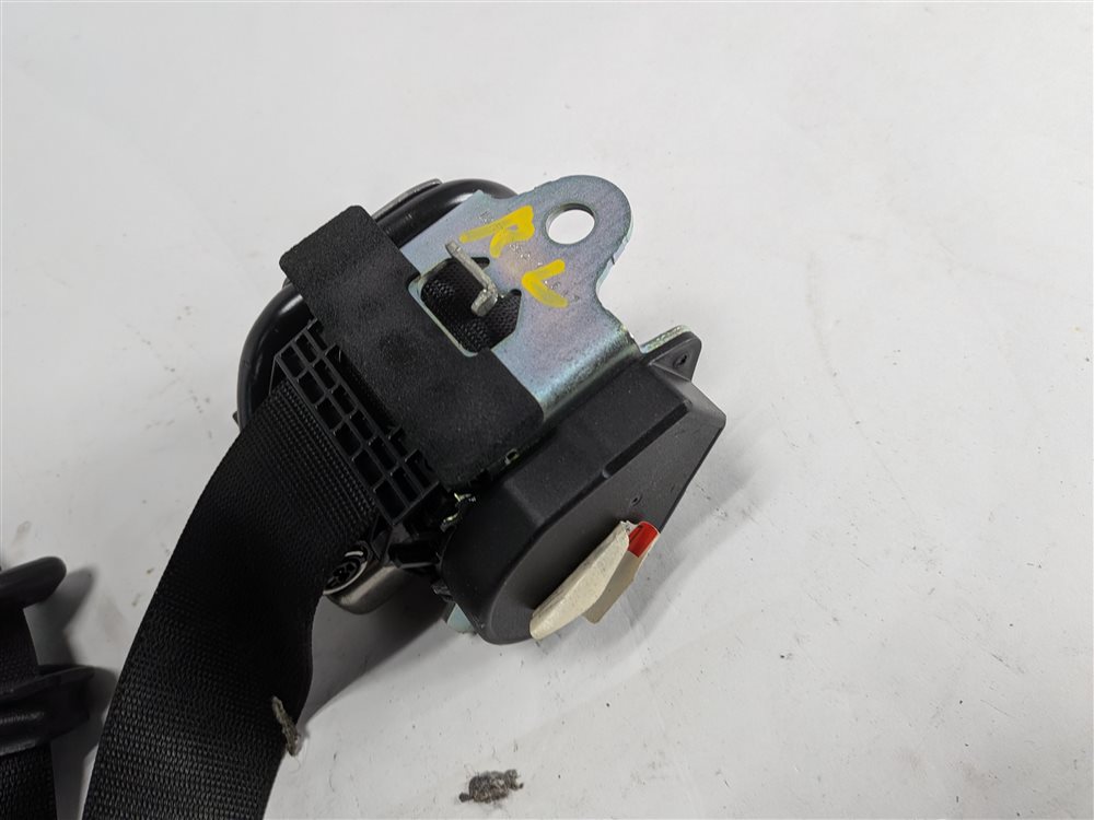 Thumbnail 6: 2015 MERCEDES GL550 (X166) REAR LEFT 3RD ROW SEAT SEATBELT RETRACTOR (Black)