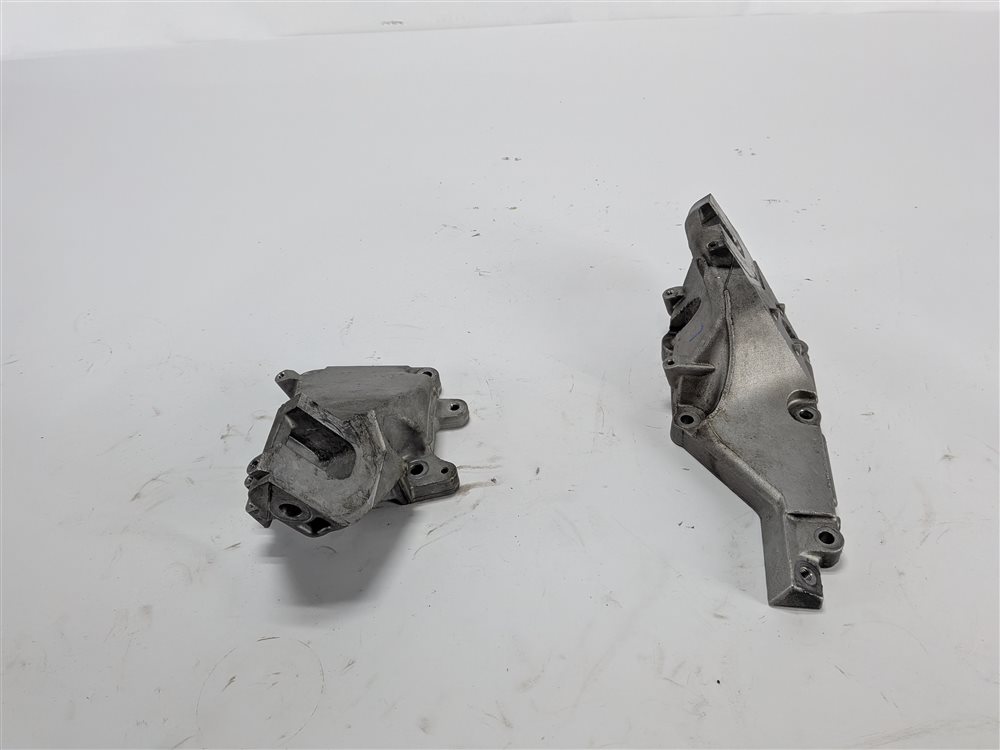 2015 MERCEDES GL550 (X166) 4.6L 278.928 ENGINE MOTOR MOUNT SUPPORT BRACKET SET/2