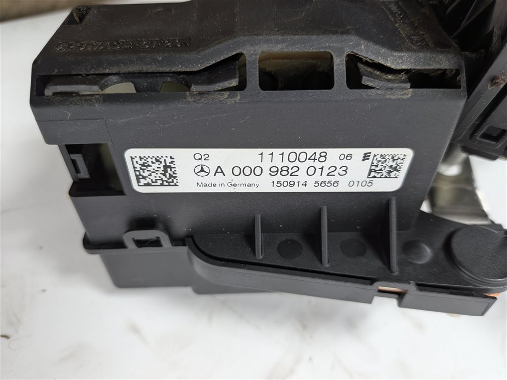 Thumbnail 7: 2015 MERCEDES GL550 (X166) 4.6L FUSE RELAY POWER DISTRIBUTION JUNCTION BOX BLOCK