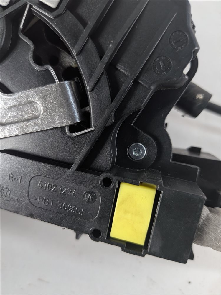 Thumbnail 8: 13-20 MERCEDES GL GLE GLS S FRONT RIGHT PASSENGER DOOR LATCH w/ SOFT CLOSE MOTOR