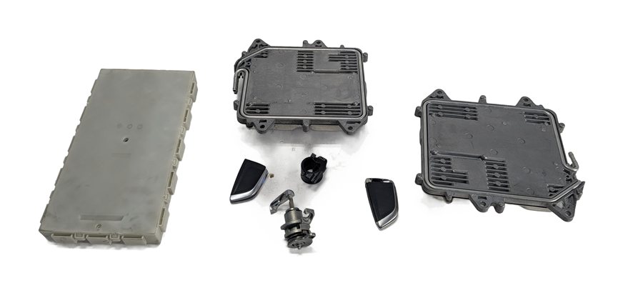 2014 BMW X5 (F15) 4.4L (N63) ENGINE COMPUTER DME BDC IMMOBILIZER KEY FOB SET/7