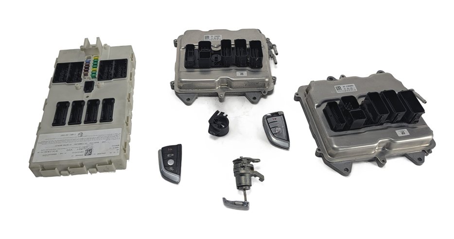 Thumbnail 6: 2014 BMW X5 (F15) 4.4L (N63) ENGINE COMPUTER DME BDC IMMOBILIZER KEY FOB SET/7