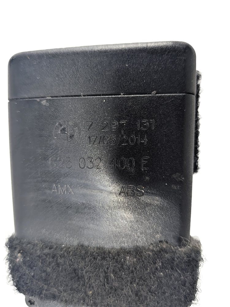 Thumbnail 9: 14-19 BMW X5 X6 X5M X6M F15 F16 F85 F86 FRONT LEFT or RIGHT SEATBELT RECEIVER