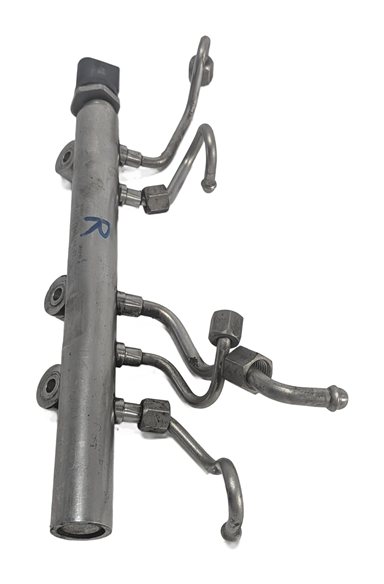 Thumbnail 5: 14-16 BMW X5 X6 F15 F16 4.4L N63 ENGINE FUEL RAIL SET/2 w/ INJECTOR LINES SENSOR