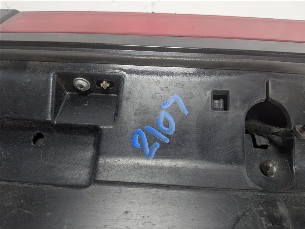 Thumbnail 5: 2014-2018 BMW X5 X5M (F15 F85) REAR SPOILER WING w/ 3rd BRAKE LIGHT (Black)