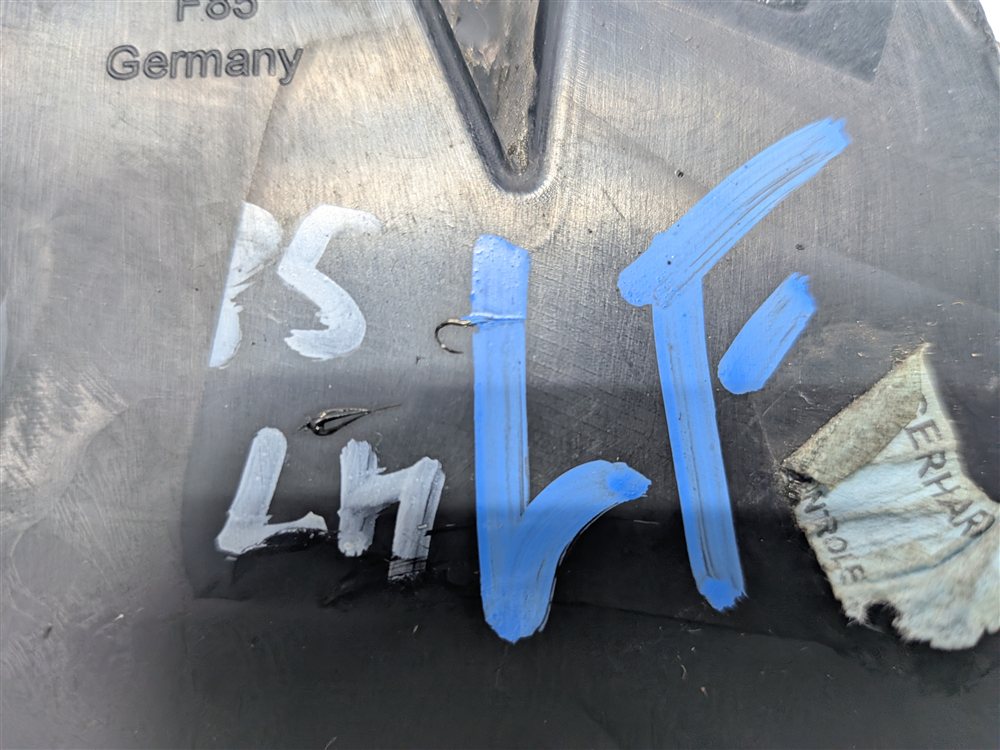 Thumbnail 7: 2014 BMW X5 (F15) FRONT LEFT FENDER SIDE GILL VENT GRILLE w/ X5 M EMBLEM (Black)