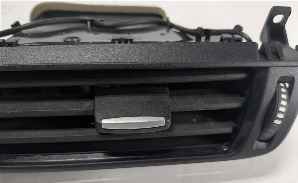 Thumbnail 7: 2014 BMW X5 (F15) FRONT CENTER DASH AIR AC VENT w/ HAZARD CENTRAL LOCK (Black)