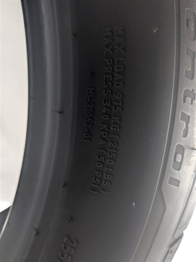 Thumbnail 8: BFGOODRICH ADVANTAGE CONTROL 255/50R19 107V ALL SEASON 8/32 DOT 2624 TIRE