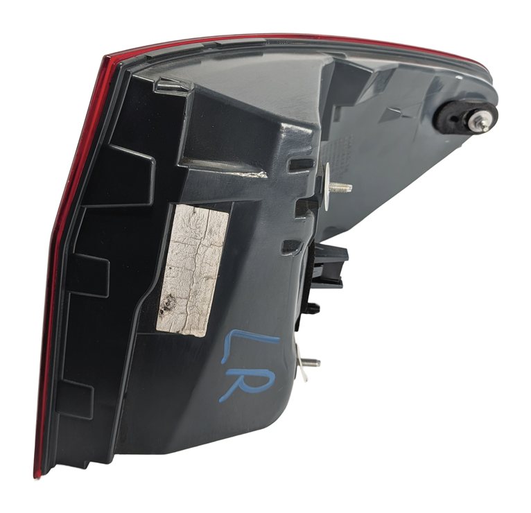 Thumbnail 5: 11-13 BMW 528i 535i 550i M5 (F10) REAR LEFT DRIVER OUTER TAILLIGHT BRAKE LAMP