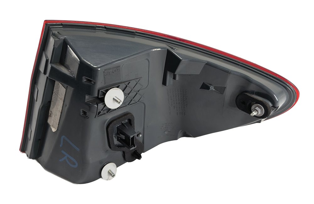 Thumbnail 6: 11-13 BMW 528i 535i 550i M5 (F10) REAR LEFT DRIVER OUTER TAILLIGHT BRAKE LAMP