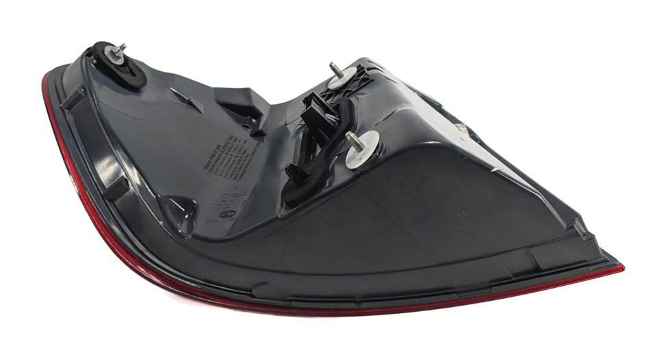 Thumbnail 7: 11-13 BMW 528i 535i 550i M5 (F10) REAR RIGHT PASSENGER OUTER TAILLIGHT LAMP
