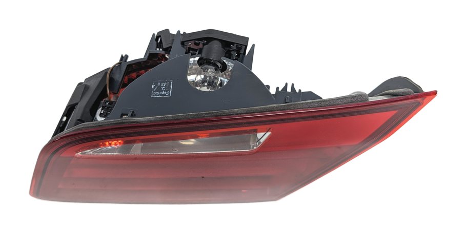Thumbnail 3: 11-13 BMW 528i 535i 550i M5 (F10) REAR RIGHT PASSENGER INNER TRUNK TAILLIGHT