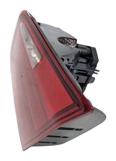 Thumbnail 5: 11-13 BMW 528i 535i 550i M5 (F10) REAR RIGHT PASSENGER INNER TRUNK TAILLIGHT