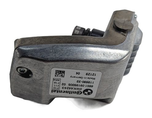Thumbnail 5: 2011-2012 BMW 528i 535i 550i M5 (F10) FRONT LANE DEPARTURE WARNING CAMERA