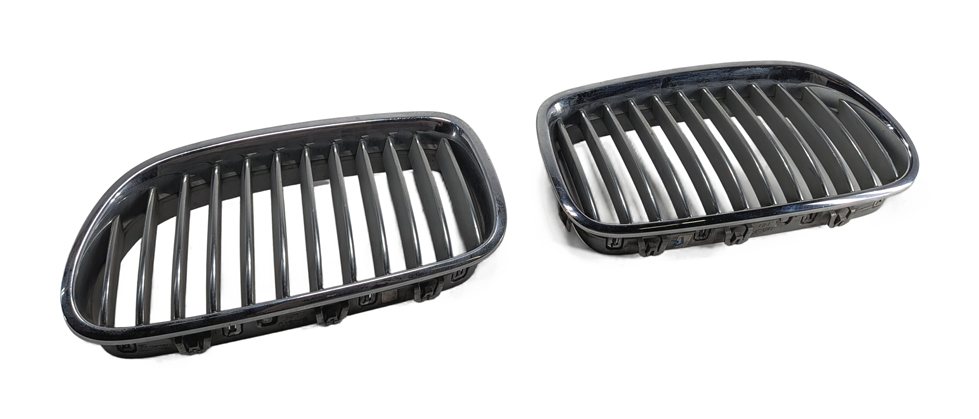 11-13 BMW 528i 535i 550i (F10) FRONT LEFT & RIGHT HOOD VENT GRILLE SET