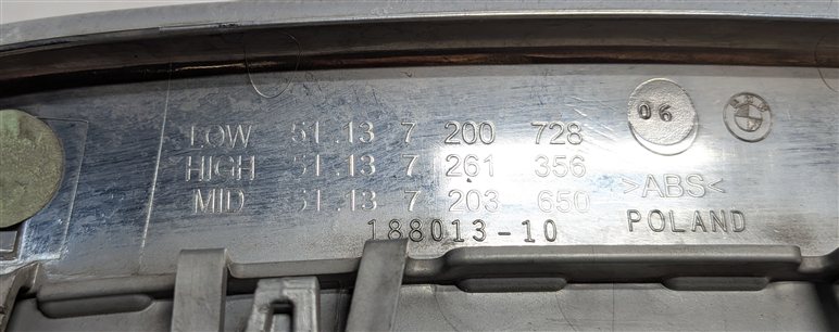 Thumbnail 11: 11-13 BMW 528i 535i 550i (F10) FRONT LEFT & RIGHT HOOD VENT GRILLE SET