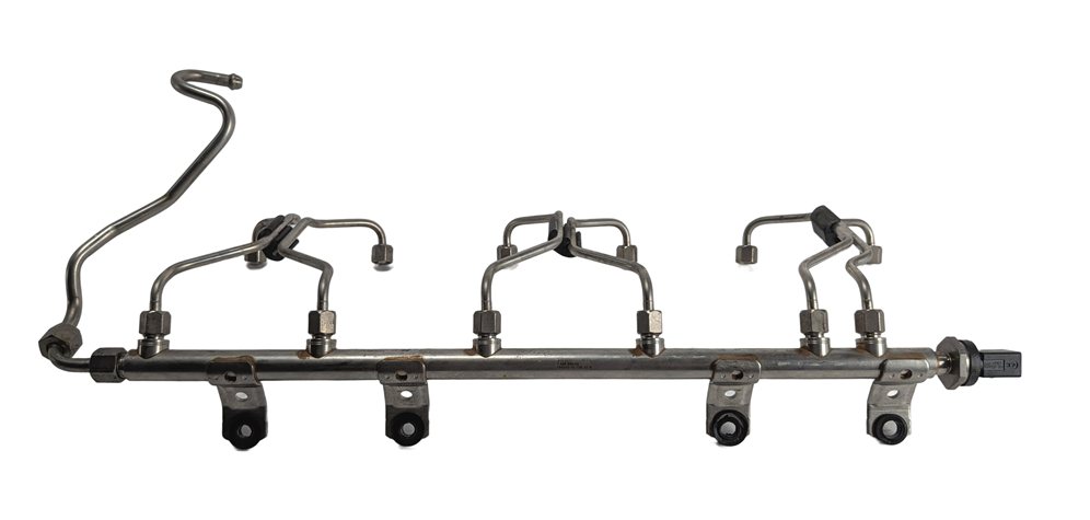Thumbnail 3: 12-15 BMW ACTIVEHYBRID 5 F10 3.0L N55 TURBO ENGINE FUEL INJECTION RAIL w/SENSOR