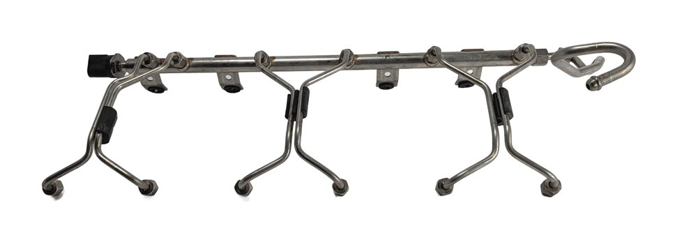 Thumbnail 6: 12-15 BMW ACTIVEHYBRID 5 F10 3.0L N55 TURBO ENGINE FUEL INJECTION RAIL w/SENSOR