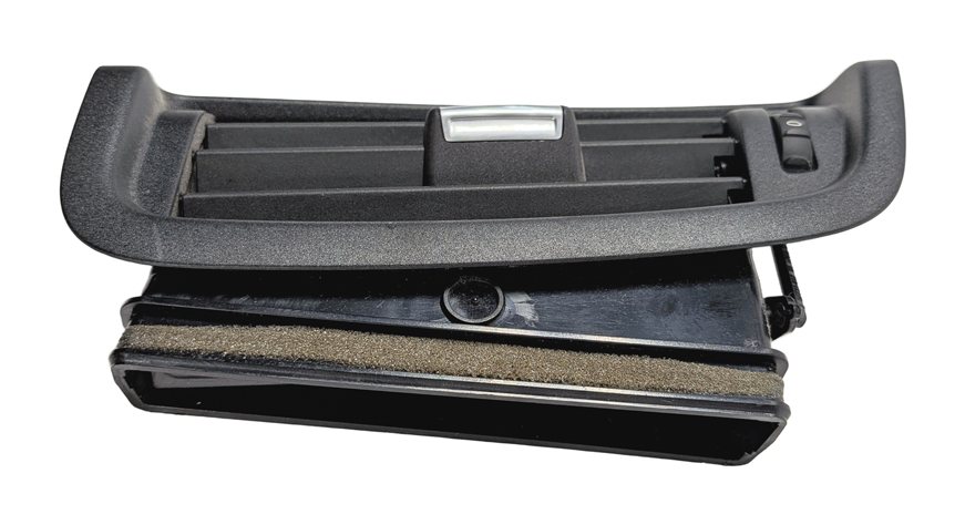 Thumbnail 6: 2012 BMW ACTIVE HYBRID 5 (F10) REAR LEFT B-PILLAR CABIN HEAT AIR AC VENT (Black)
