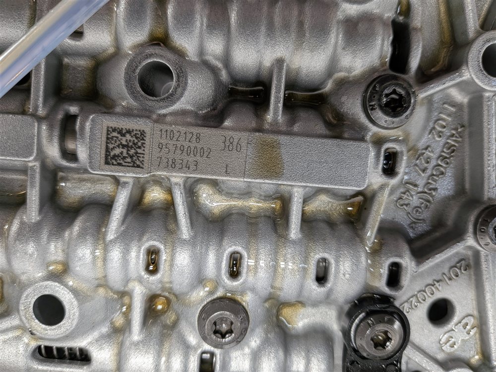 Thumbnail 6: 17-21 BMW 230i 330i 430i F22 F30 F32 8HP-50 TRANSMISSION VALVE BODY MECHATRONICS