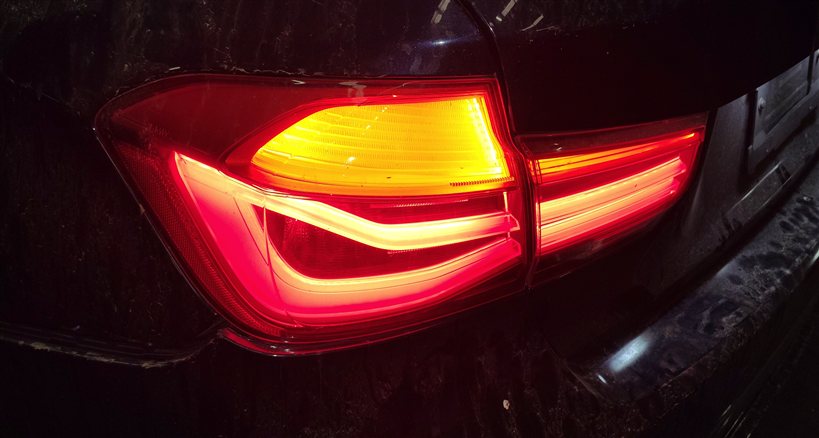 Thumbnail 2: 16-18 BMW 3-SERIES M3 (F30) SEDAN REAR LEFT INNER TRUNK LED TAILLIGHT LIGHT LAMP