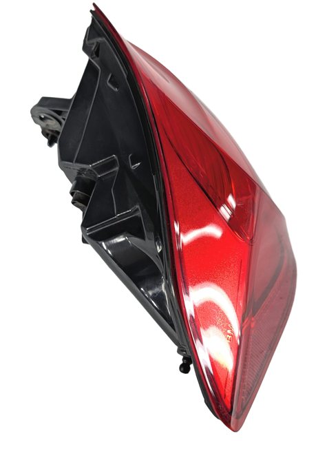 Thumbnail 4: 16-18 BMW 3-SERIES (F30) SEDAN REAR LEFT OUTER LED TAILLIGHT BRAKE LIGHT LAMP