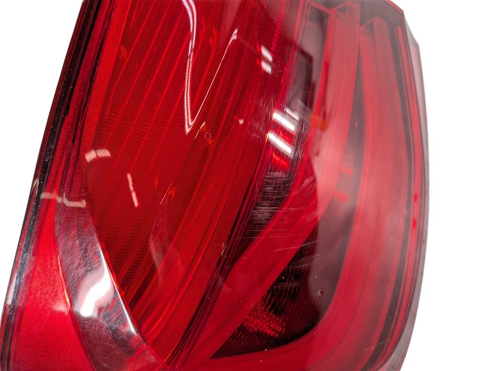 Thumbnail 8: 16-18 BMW 3-SERIES (F30) SEDAN REAR LEFT OUTER LED TAILLIGHT BRAKE LIGHT LAMP
