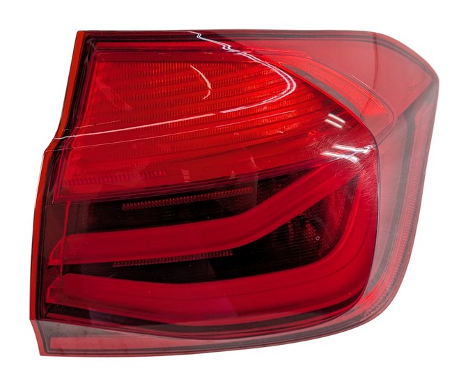 Thumbnail 3: 16-18 BMW 3-SERIES (F30) SEDAN REAR RIGHT OUTER LED TAILLIGHT BRAKE LIGHT LAMP