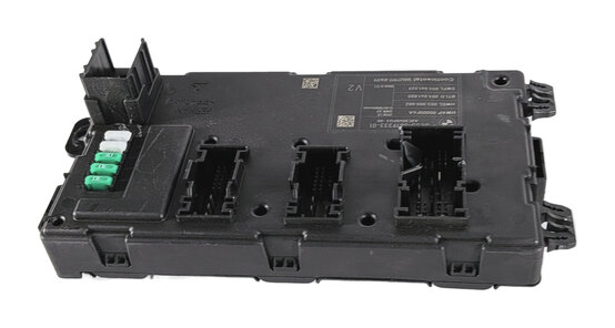 13-19 BMW 328i 330i 335i 428i 435i M3 M4 (F30 F31 F32) REAR BODY CONTROL MODULE