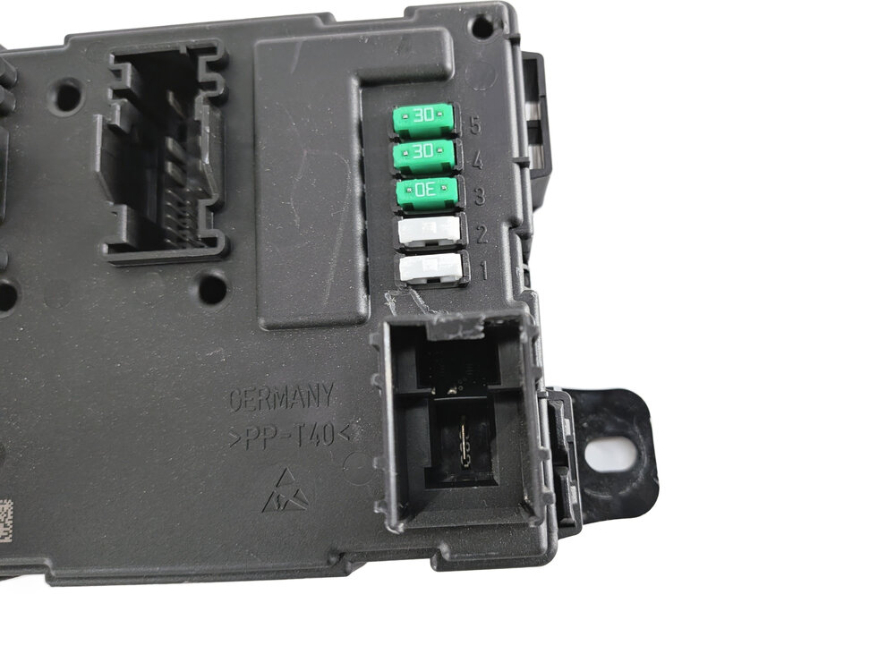 Thumbnail 3: 13-19 BMW 328i 330i 335i 428i 435i M3 M4 (F30 F31 F32) REAR BODY CONTROL MODULE