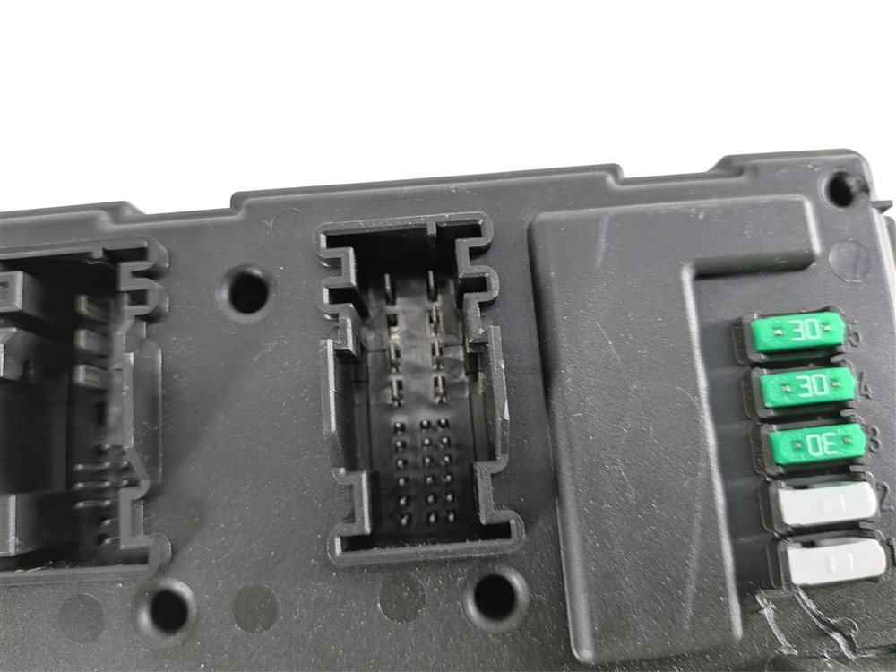 Thumbnail 9: 13-19 BMW 328i 330i 335i 428i 435i M3 M4 (F30 F31 F32) REAR BODY CONTROL MODULE