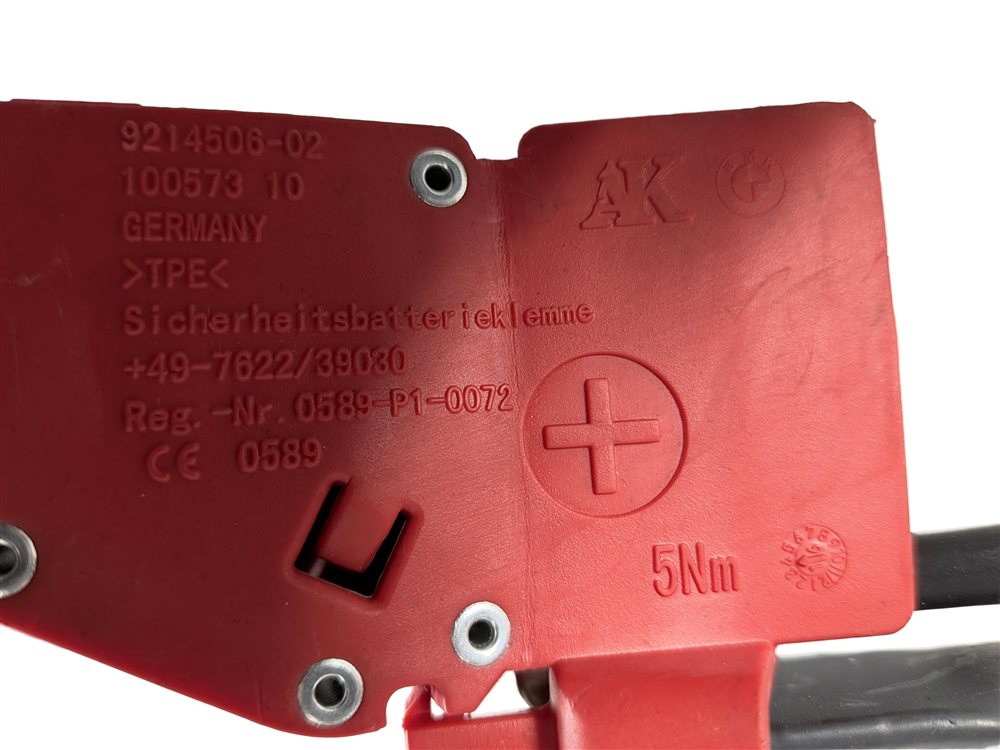 Thumbnail 8: 2014 BMW 328XID SEDAN (F30) 2.0L POSITIVE BATTERY POWER CABLE w/ SAFETY TERMINAL