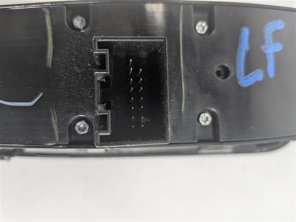 Thumbnail 8: 2013-2018 PORSCHE CAYENNE MACAN (958 95B) DRIVER DOOR WINDOW SWITCH (BLIND SPOT)