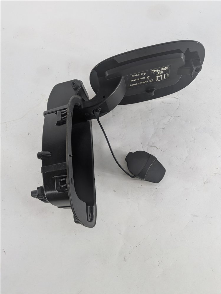 Thumbnail 7: 11-18 PORSCHE CAYENNE 958 HYBRID EV CHARGER PORT ACCESS DOOR w/ HOUSING (Black)