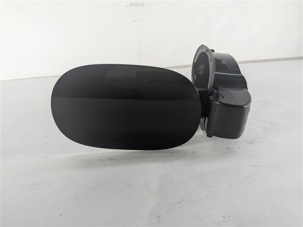 Thumbnail 2: 2011-2018 PORSCHE CAYENNE (958) FUEL TANK DOOR w/ HOUSING (Black)