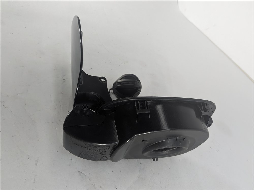 Thumbnail 4: 2011-2018 PORSCHE CAYENNE (958) FUEL TANK DOOR w/ HOUSING (Black)