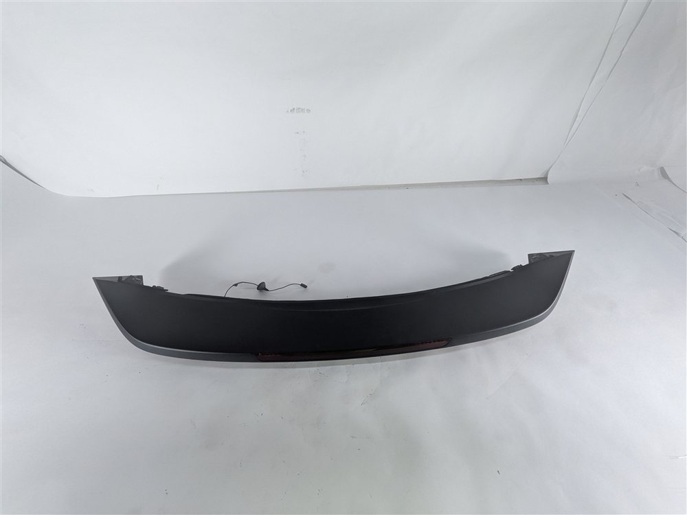 Thumbnail 3: 2015-2018 PORSCHE CAYENNE (958) REAR SPOILER WING w/ 3rd BRAKE LIGHT SIGNAL LAMP