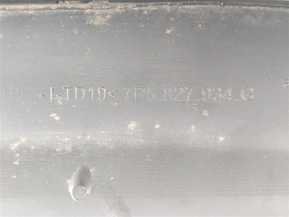 Thumbnail 9: 2015-2018 PORSCHE CAYENNE (958) REAR SPOILER WING w/ 3rd BRAKE LIGHT SIGNAL LAMP