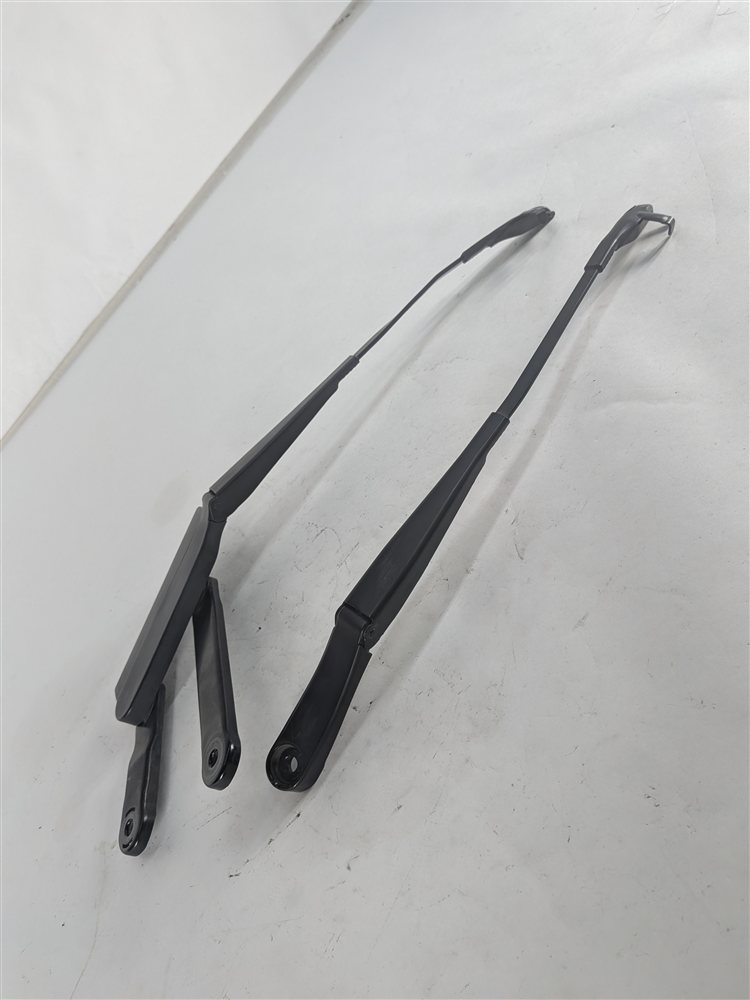 2011-2018 PORSCHE CAYENNE (958) FRONT LEFT & RIGHT WINDSHIELD WIPER ARM SET