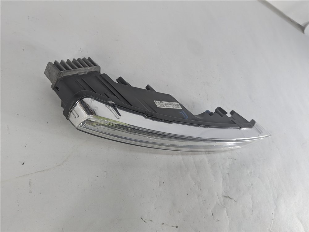 Thumbnail 5: 2015-2018 CAYENNE (958) RIGHT PASSENGER DRL FOGLIGHT DAYTIME RUNNING LIGHT LAMP