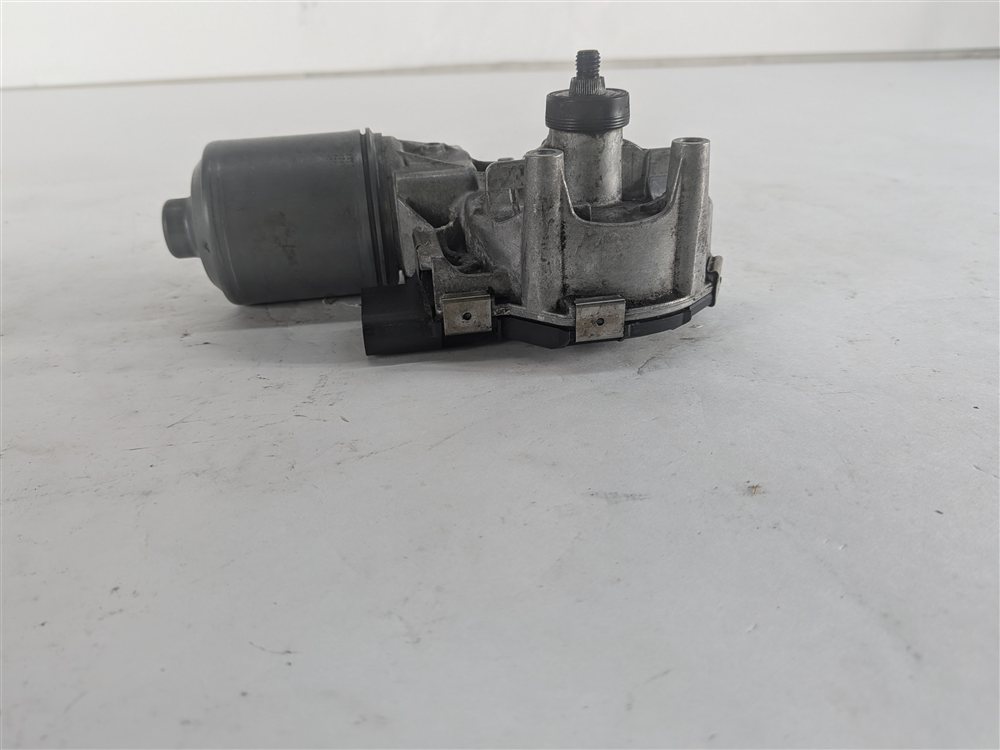 Thumbnail 2: 2011-2018 PORSCHE CAYENNE (958) FRONT WINDSHIELD WIPER MOTOR