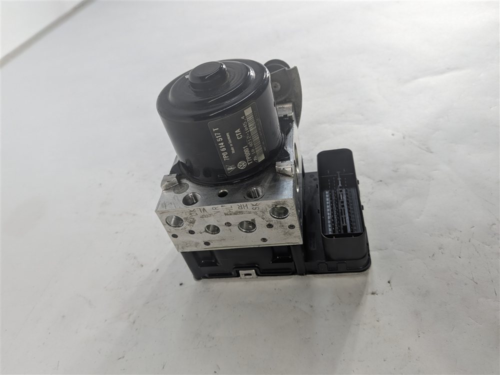 Thumbnail 5: 2015-2018 PORSCHE CAYENNE (958) ABS ANTI LOCK BRAKE PUMP w/ MODULE