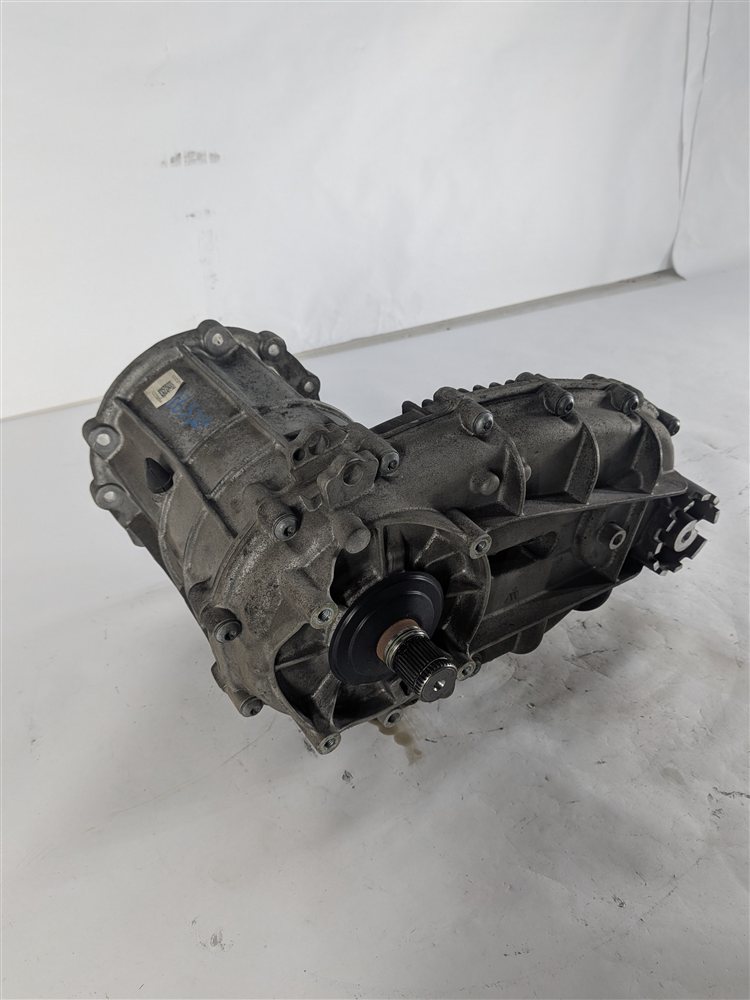 2011-2018 PORSCHE CAYENNE (958) 3.0L ENGINE FRONT TRANSFER CASE ASSEMBLY