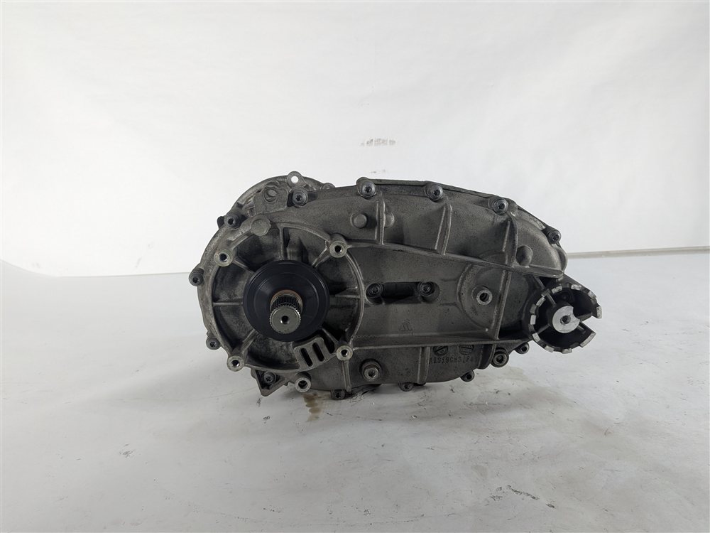 Thumbnail 2: 2011-2018 PORSCHE CAYENNE (958) 3.0L ENGINE FRONT TRANSFER CASE ASSEMBLY