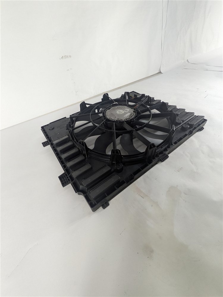 2011-2018 PORSCHE CAYENNE HYBRID (958) RADIATOR COOLING FAN w/ SHROUD